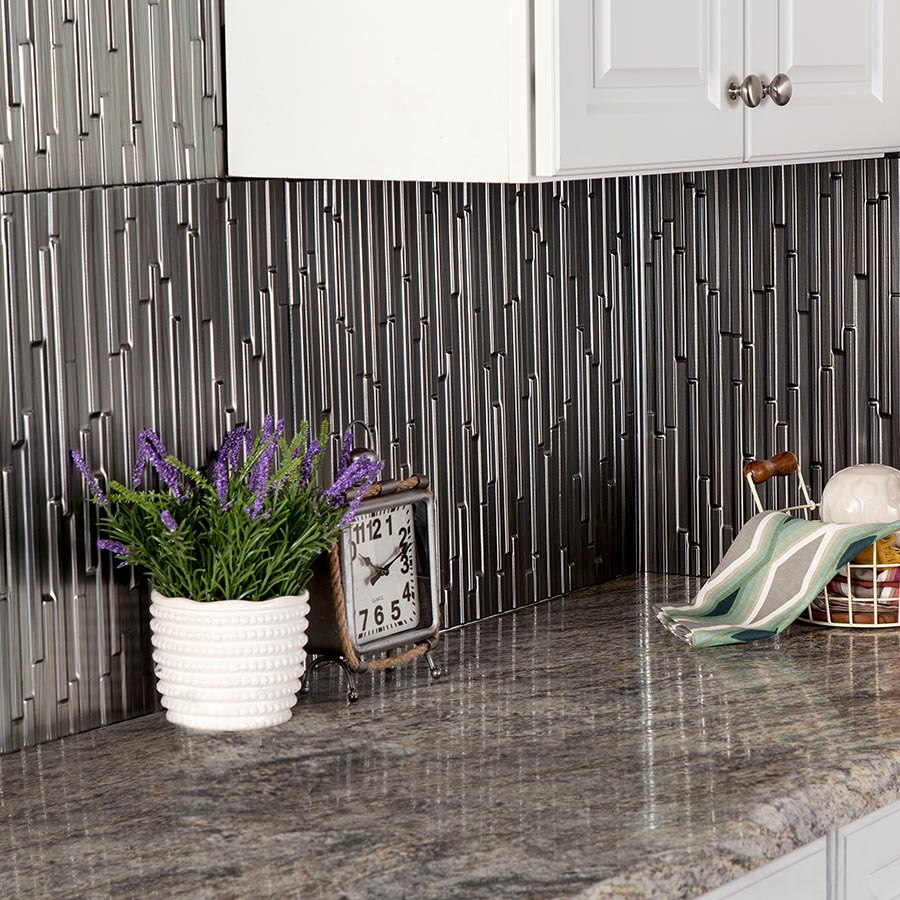 Fasade Backsplash In Skyline - Fasade